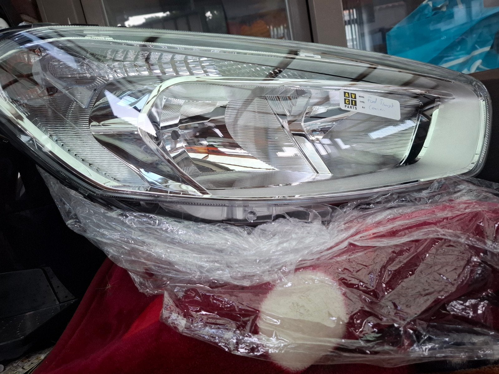 Linker koplamp Ford Transit 2020, Ophalen of Verzenden