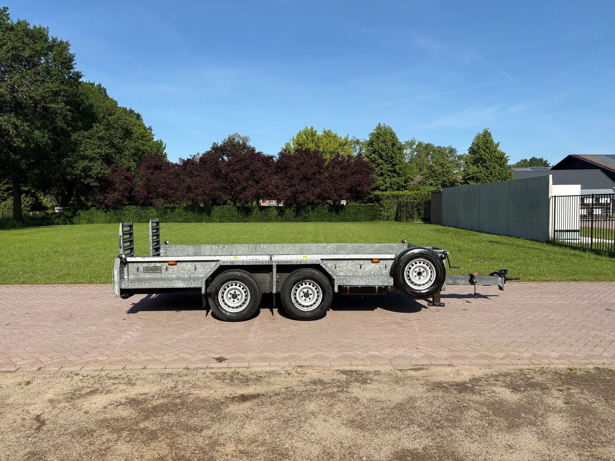 VELDHUIZEN Be Oplegger 6 ton luchtgeremd kuip aanhanger, Gebruikt