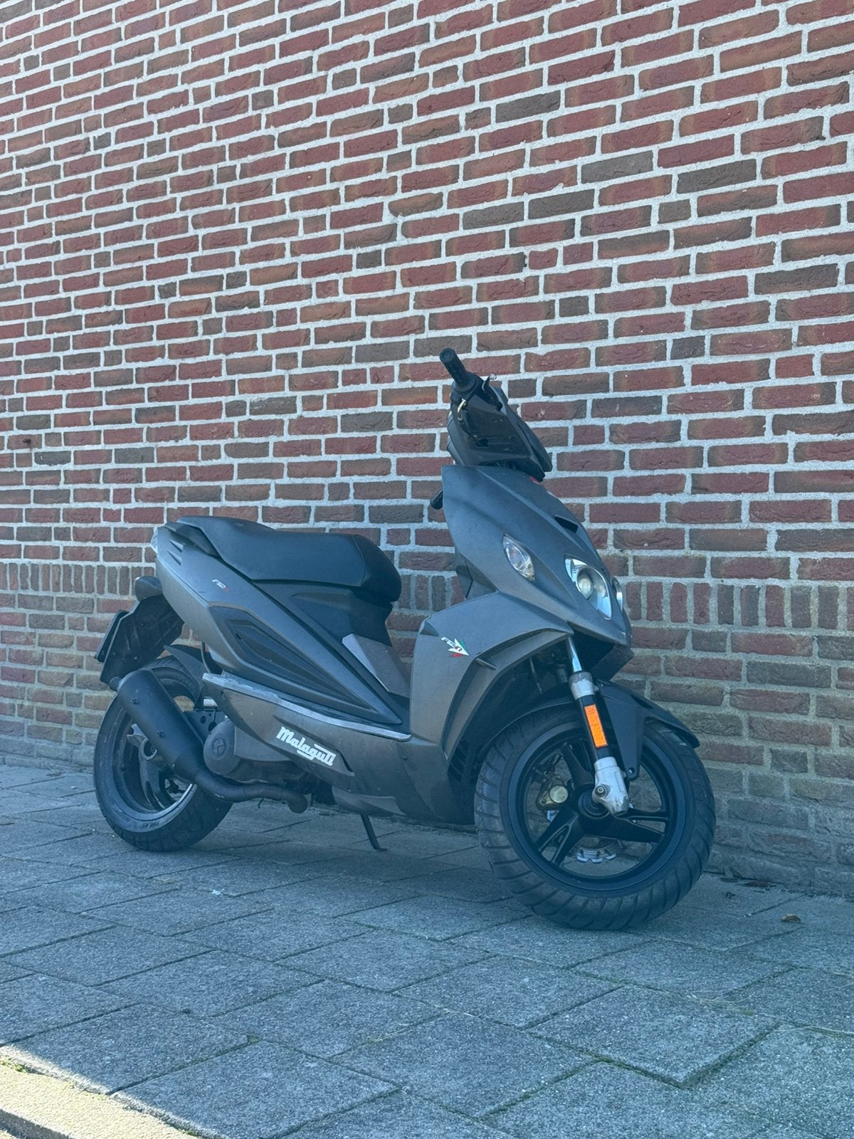 Malaguti phantom f12 r, Fietsen en Brommers, Ophalen, Gebruikt, Benzine