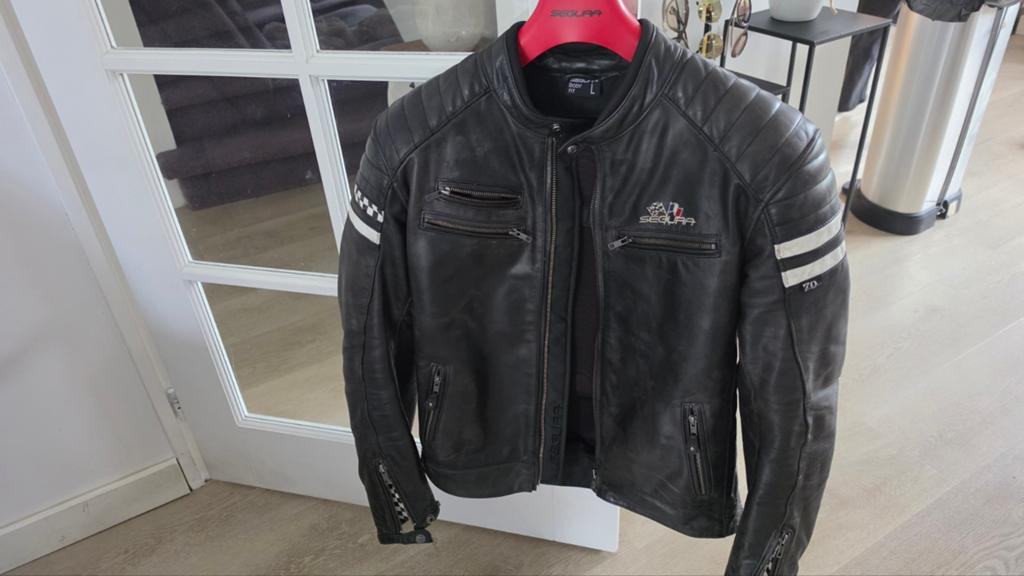 Segura Motorjas special edition L valt als XL, Motoren, Kleding | Motorkleding, Ophalen of Verzenden, Tweedehands, Jas | leer