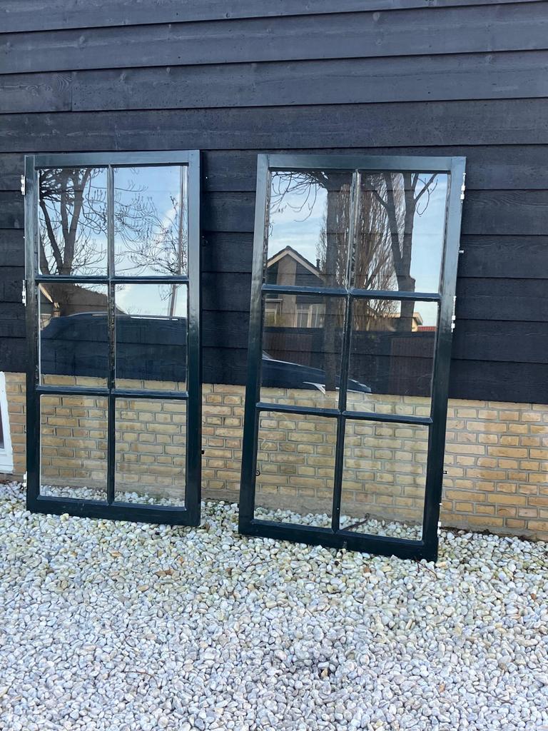 Twee nostalgische boerderijramen, Doe-het-zelf en Verbouw, Glas en Ramen, Ophalen, Gevelraam of Ruit, Gebruikt, 80 tot 120 cm