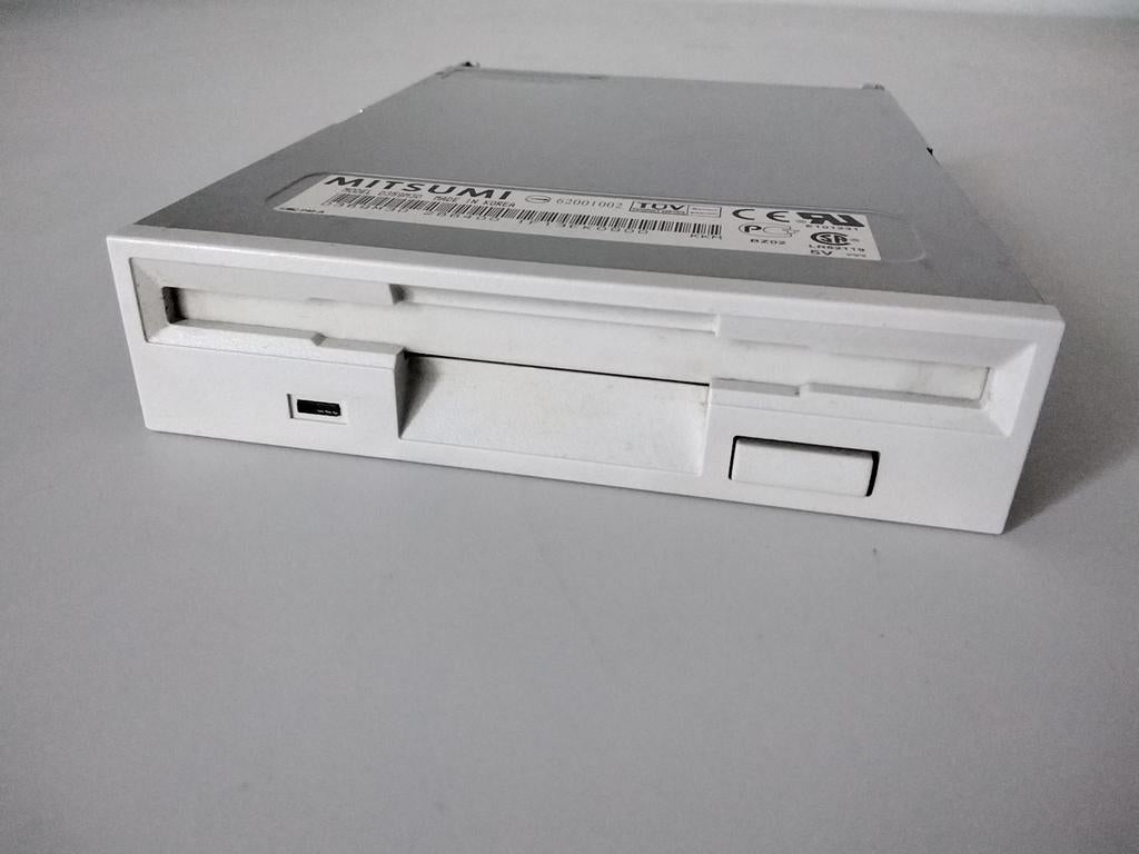 3,5 inch 1.44mb diskettestation van het merk Mitsumi, Ophalen of Verzenden