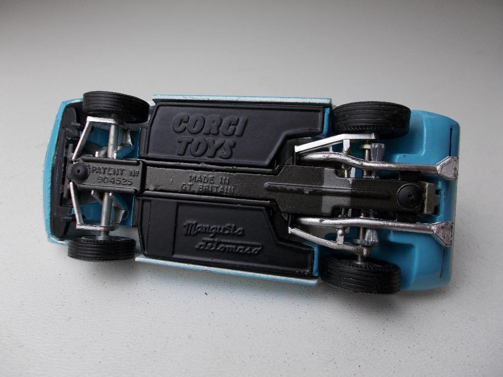 1969 Corgi Toys 271 GHIA MANGUSTA + DE TOMASO CHASSIS Izgst!, Ophalen of Verzenden, Zo goed als nieuw, Auto, Corgi