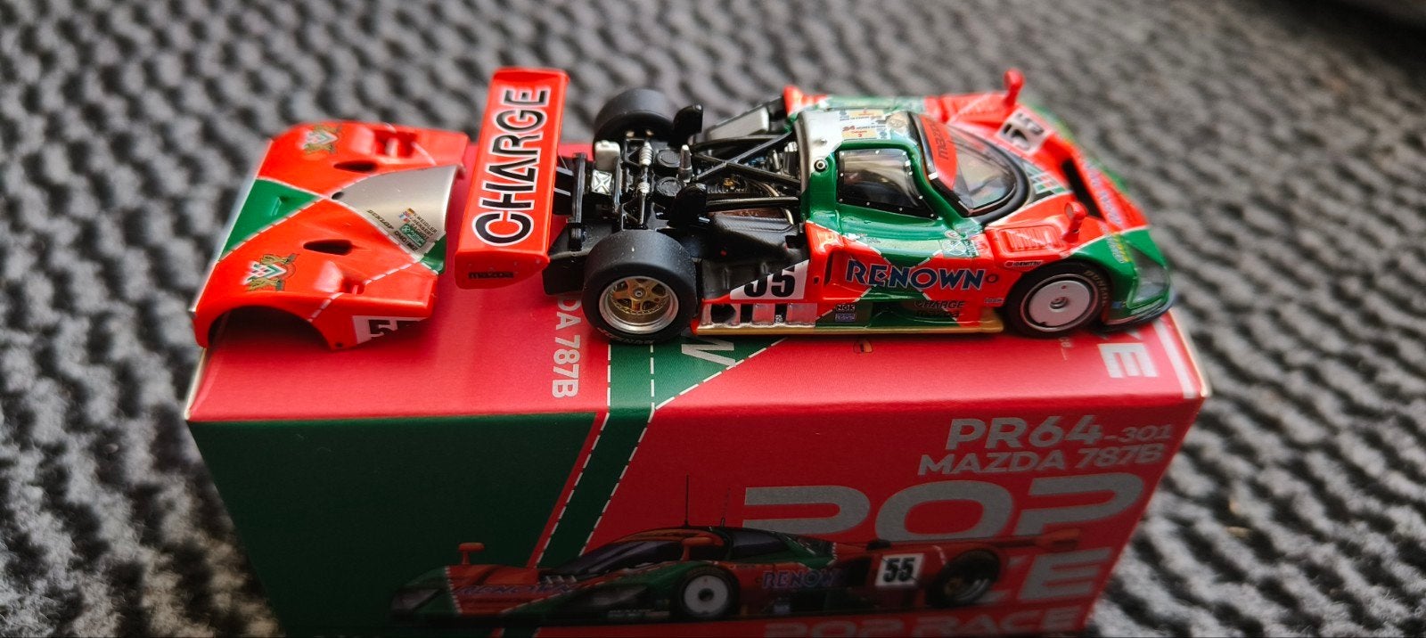 Kaido house Poprace,MiniGt modellen,, Hobby en Vrije tijd, Ophalen of Verzenden, Zo goed als nieuw, Auto