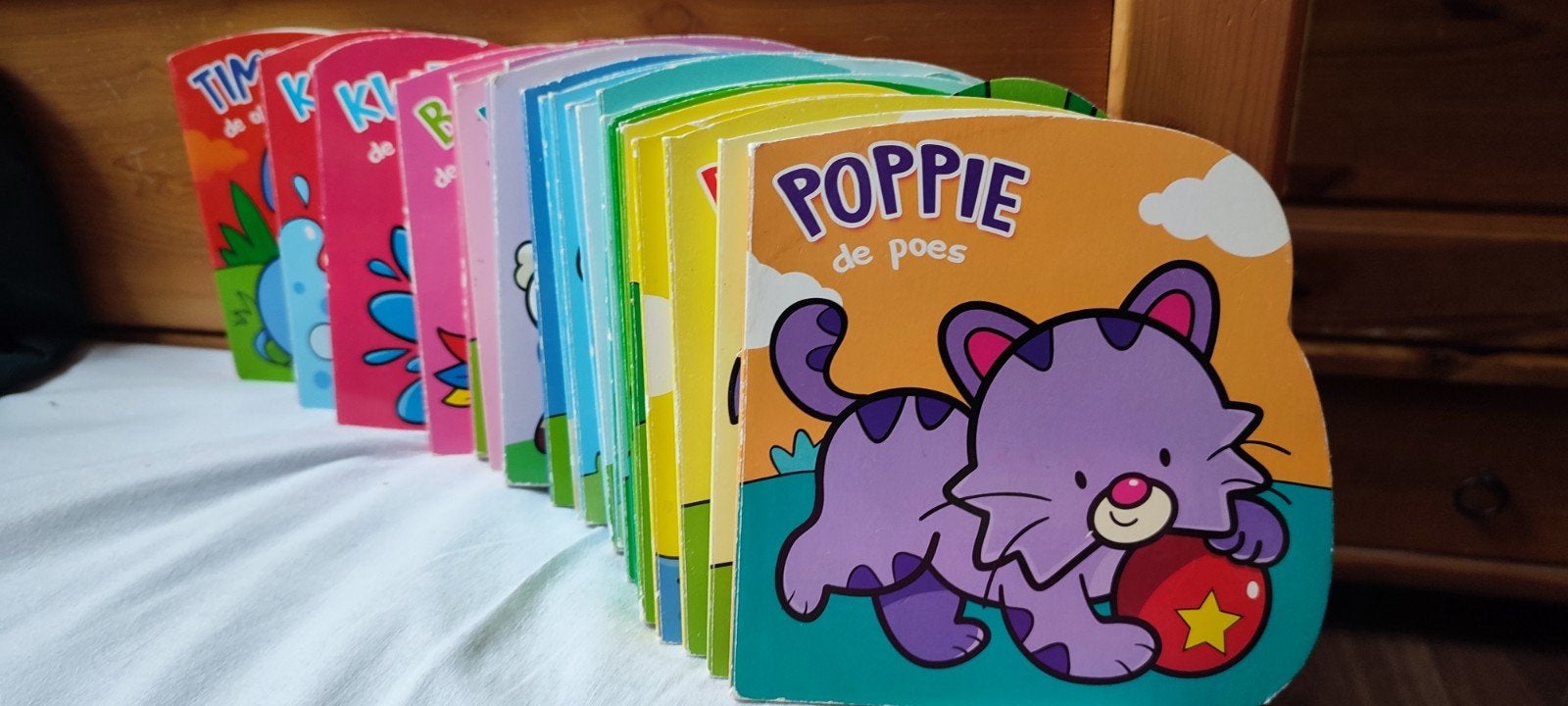 Een set van 23  kinderboekjes, Ophalen, Gelezen, Gabriel Cortina, 1 tot 2 jaar