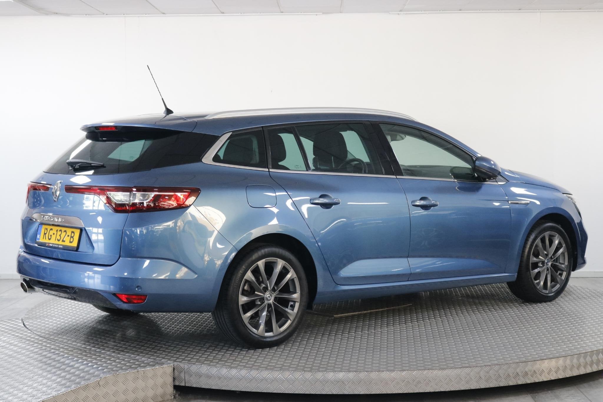 Renault Mégane Estate 1.2 TCe Série Signature Exclusiv Cli, Voorwielaandrijving, Gebruikt, 4 cilinders, Blauw