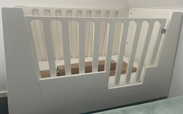 Ledikant baby DONE BY DEER compleet, Kinderen en Baby's, Ophalen, Zo goed als nieuw, Ledikant