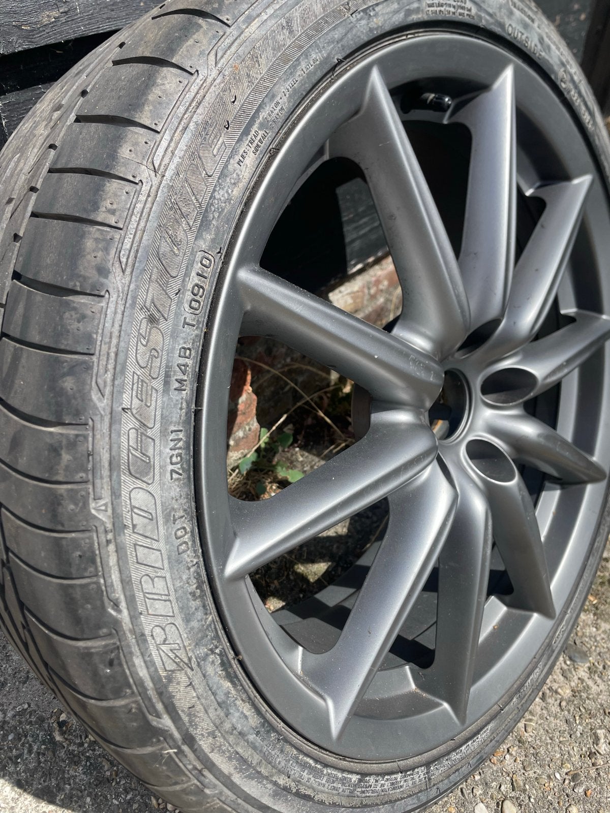 Alfa Romeo TI Velg en Band 19 inch (Brera/159), Auto-onderdelen, Banden en Velgen, Banden en Velgen, Zomerbanden, 19 inch, 235 mm