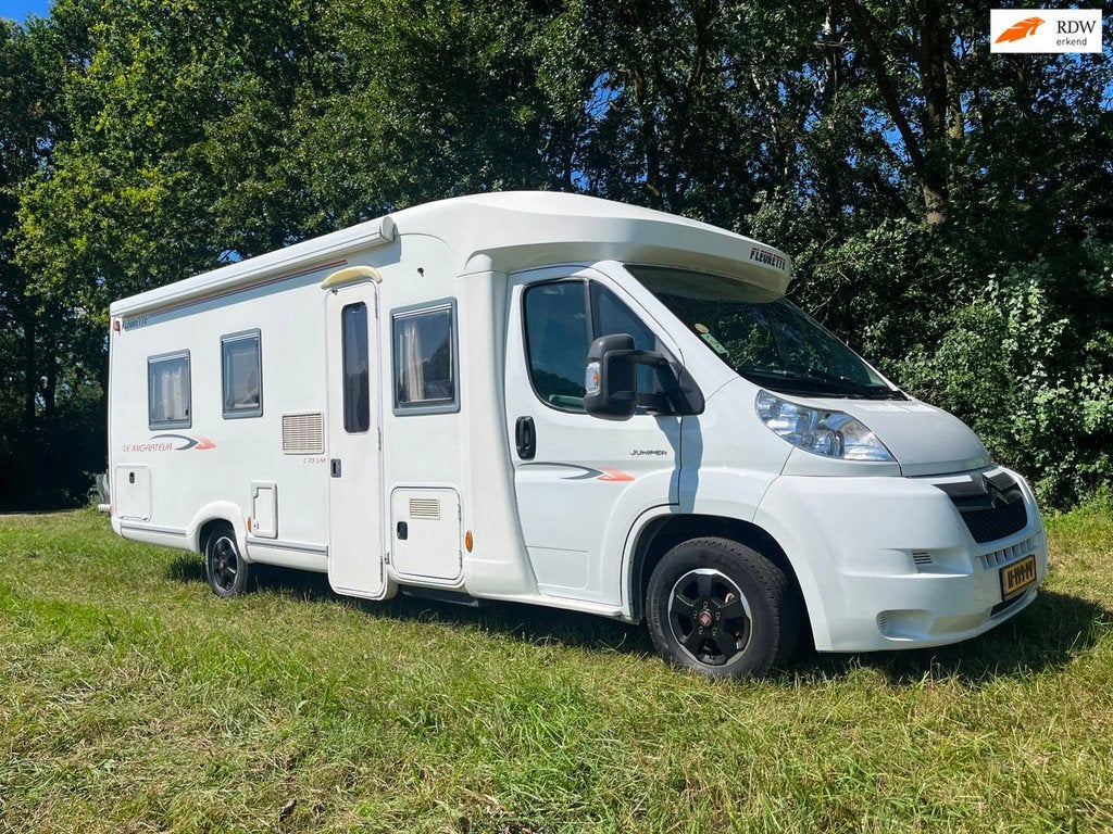 Fleurette N/A C24MOFA6BM migrateur| kingsize bed|middenkeuke, Caravans en Kamperen, Overige merken, Airbags, Bedrijf, Airconditioning