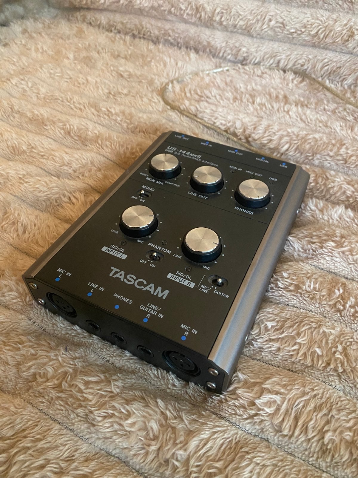 Tascam US-144 MK II audio MIDI interface, Muziek en Instrumenten, Overige Muziek en Instrumenten, Ophalen of Verzenden