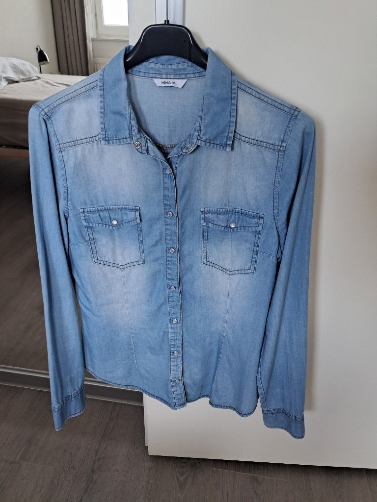 Te koop: sportieve spijkerblouse maat M z.g.a.n., Ophalen of Verzenden, Zo goed als nieuw, Maat 38/40 (M), Blauw