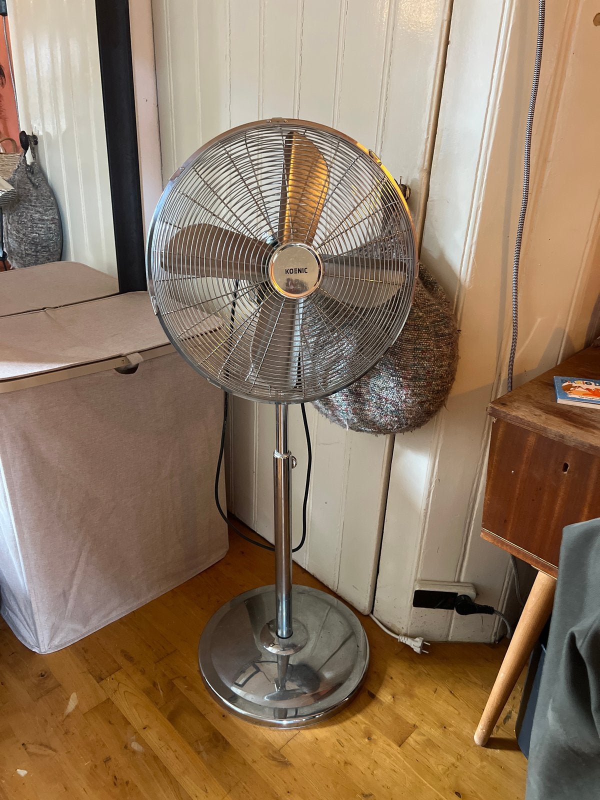 Koenic Statiefventilator - gebruikt, Ophalen, Gebruikt, Statiefventilator