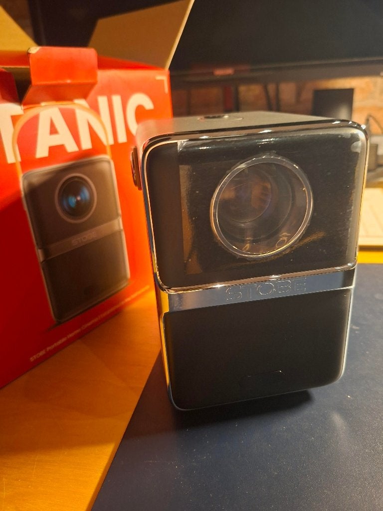 Stobe Titanic Portable Home Cinema, Overige merken, Overige systemen, Ophalen of Verzenden, Zo goed als nieuw