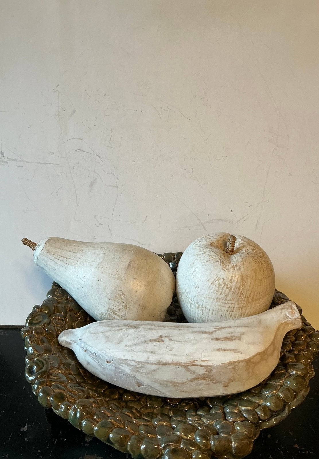 Drie stuks whitewash houten fruit. Appel, peer, banaan. Hout, Huis en Inrichting, Ophalen of Verzenden, Zo goed als nieuw