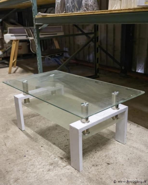 Online Veiling: Salontafel v.v. glazen blad
