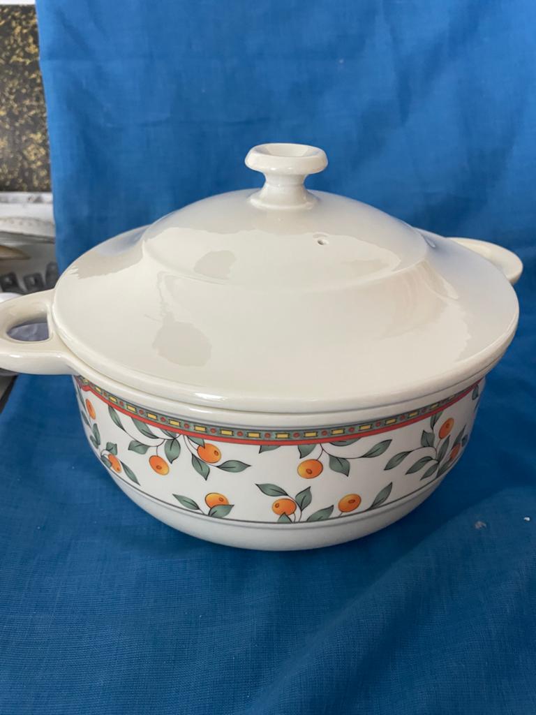 Twee schalen van het "Koffietijd" servies - Art+Design, Huis en Inrichting, Keuken | Servies, Gebruikt, Keramiek, Ophalen of Verzenden