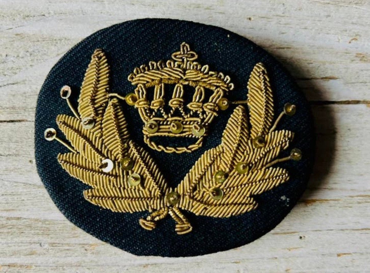 Pet Embleem Rijkswaterstaat, Verzamelen, Verzenden, Marine, Nederland, Embleem of Badge