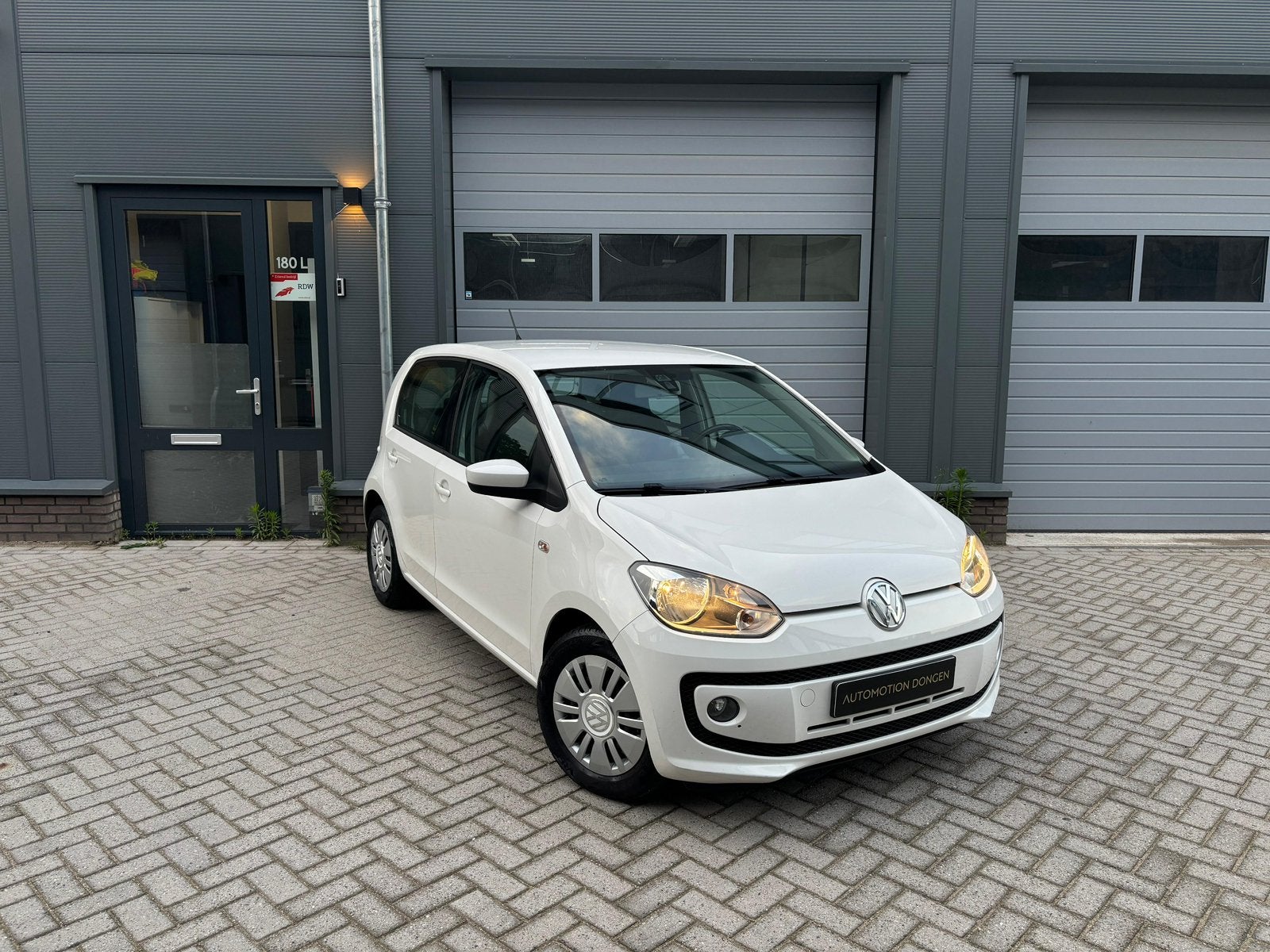 Volkswagen up! 1.0 44KW 2013 Wit, Voorwielaandrijving, Euro 5, Up!, 840 kg