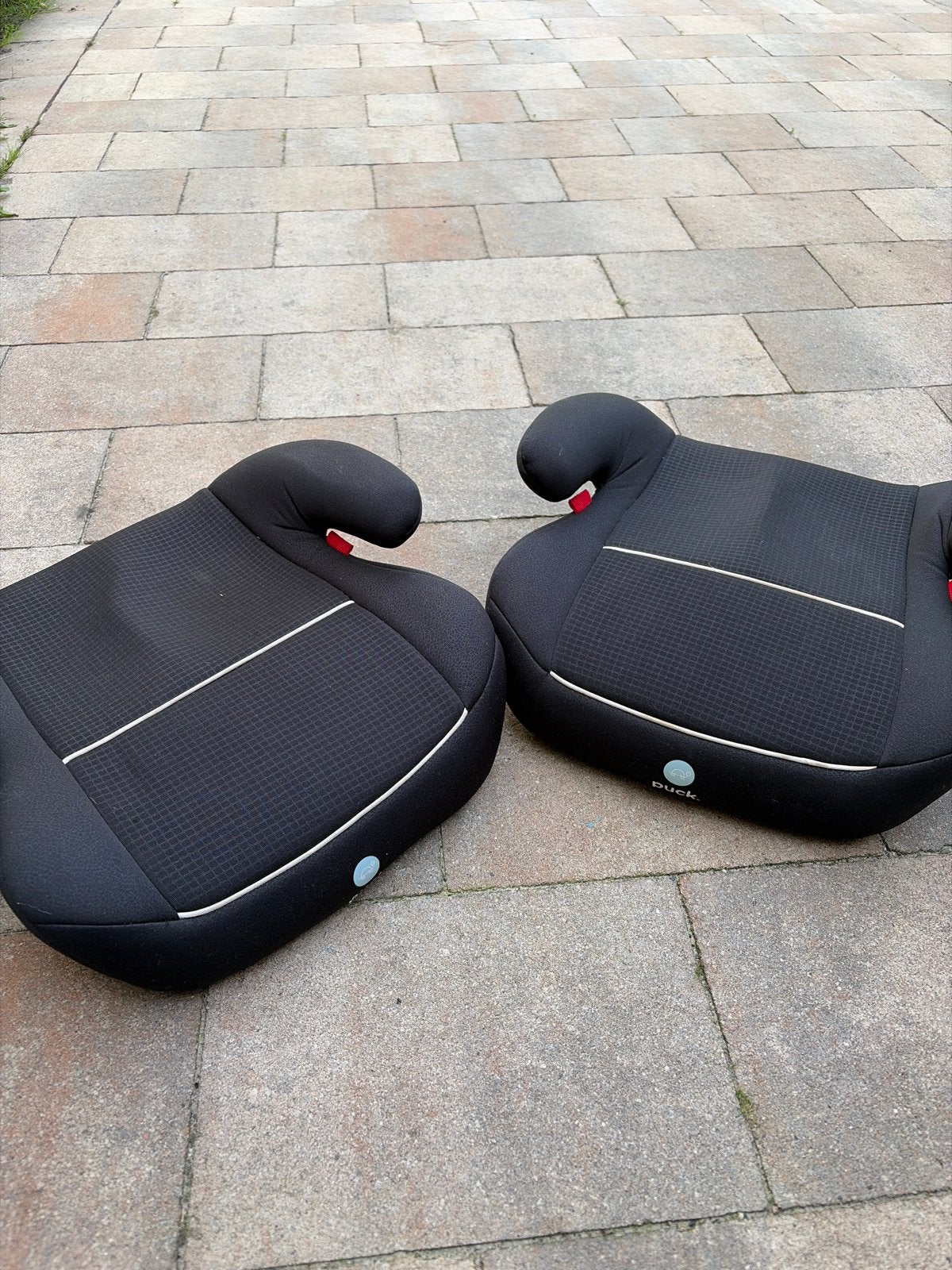 2x BUCK. kinderzitjes/zitverhogers - Zwart, Kinderen en Baby's, Autogordel, 15 t/m 36 kg, Zo goed als nieuw, Ophalen