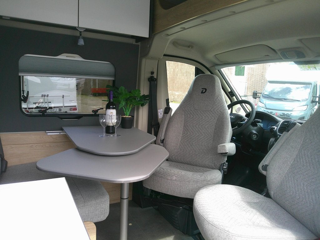 Dethleffs Globetrail 640 te koop na huurperiode, Caravans en Kamperen, Automaat, Buscamper of Camperbus, Ringverwarming, Fiat