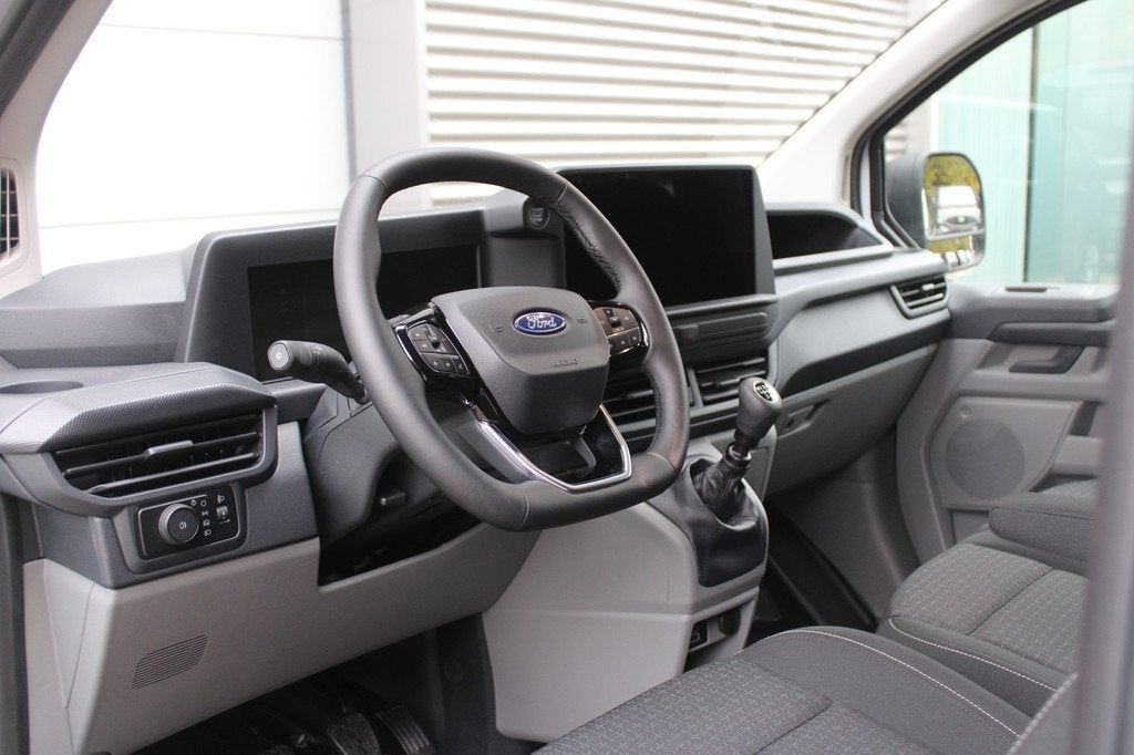 Ford Transit Custom 320 2.0 TDCI L2H1 Trend DC 136pk - Rapto, Voorwielaandrijving, 4 cilinders, 2500 kg, Wit