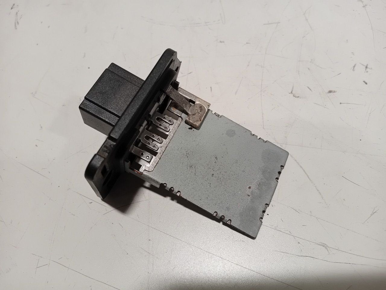 Kachelweerstand Kia Venga, Auto-onderdelen, Onderdelen@venauto.nl, Van der Ven Autorecycling B.V., Ettenseweg 76, 4706 PB Roosendaal, The Netherlands