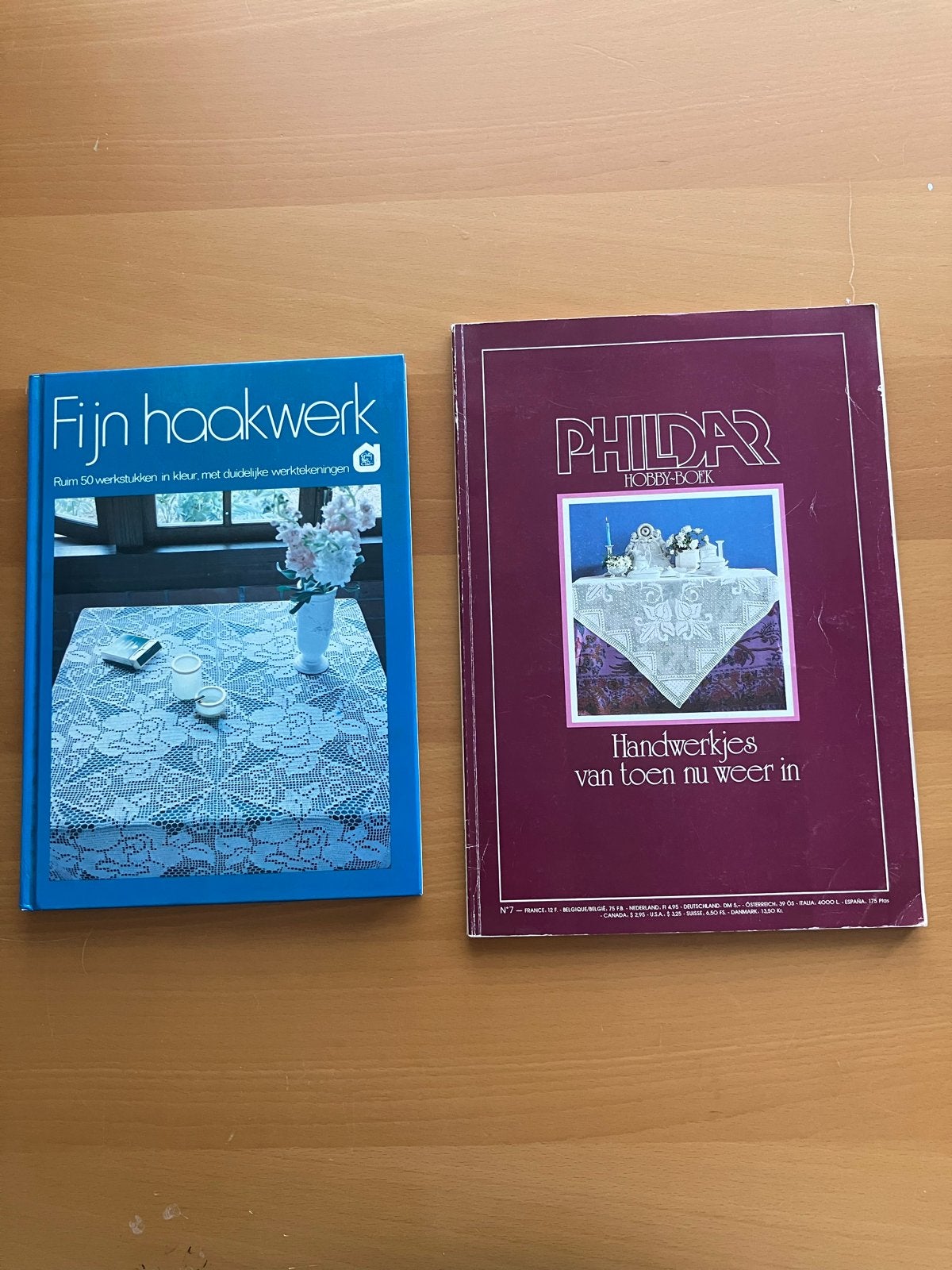 2x Boeken: Fijn Haakwerk & Phildar Hobby-Boek, Ophalen of Verzenden, Gebruikt, Breien of Haken, Patroon of Boek