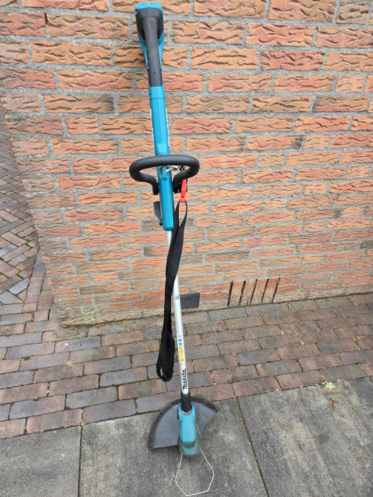 Makita DUR193 Accu Grastrimmer - Zo goed als nieuw, Ophalen of Verzenden