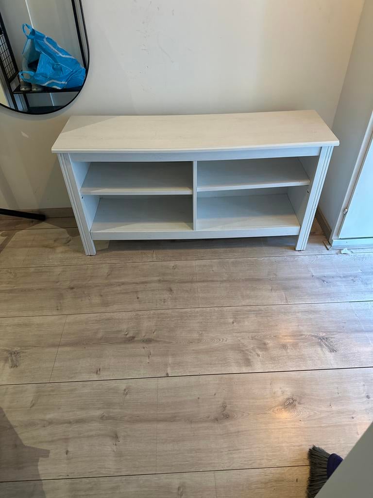 IKEA Brusali TV-meubel wit - 120x36x62 cm, Ophalen, 100 tot 150 cm, Zo goed als nieuw, Minder dan 100 cm