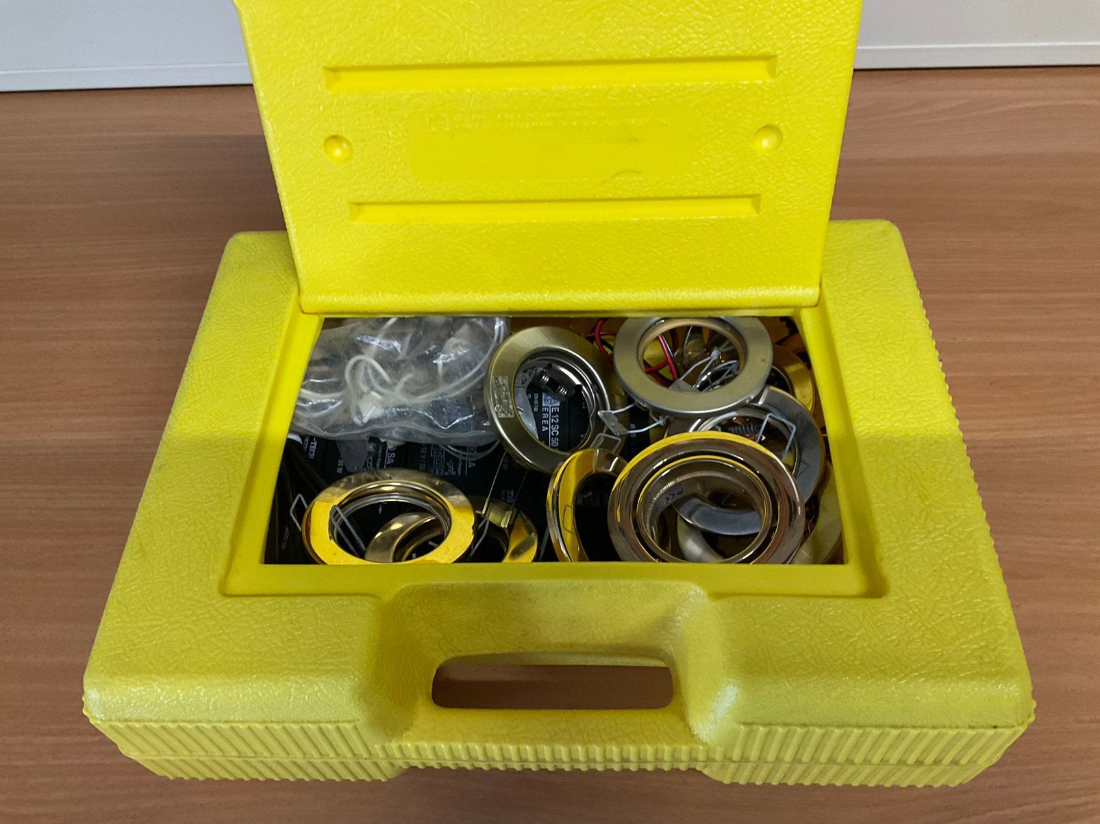 Te koop Trafo’s en Armaturen t.b.v. Halogeenspotjes, Ophalen of Verzenden, Gebruikt, Overige typen