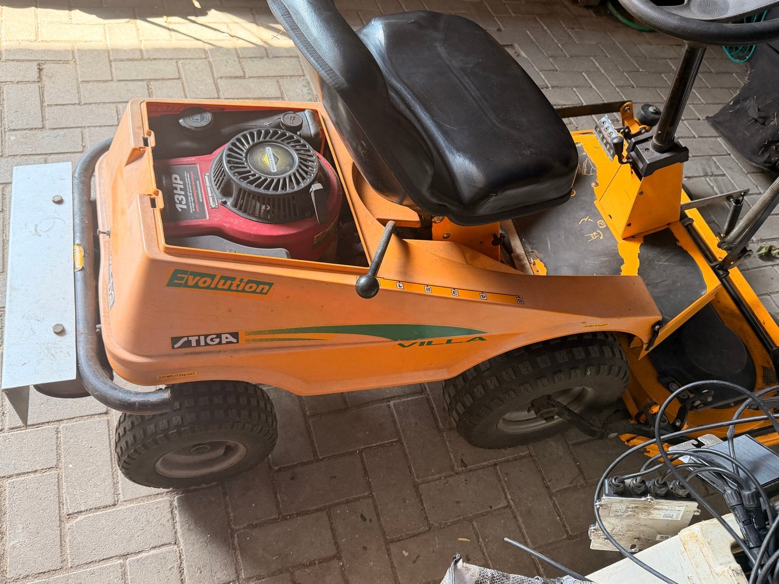 Zitmaaier Stiga Villa Evolution 13pk Briggs & Stratton, Ophalen, Gebruikt, 90 tot 120 cm