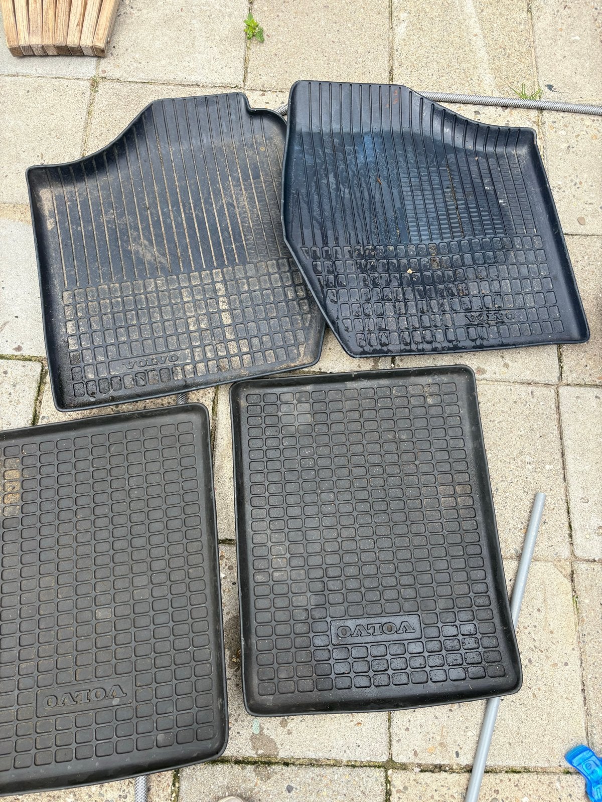Volvo rubberen automatten set (4 stuks), Verzenden, Gebruikt