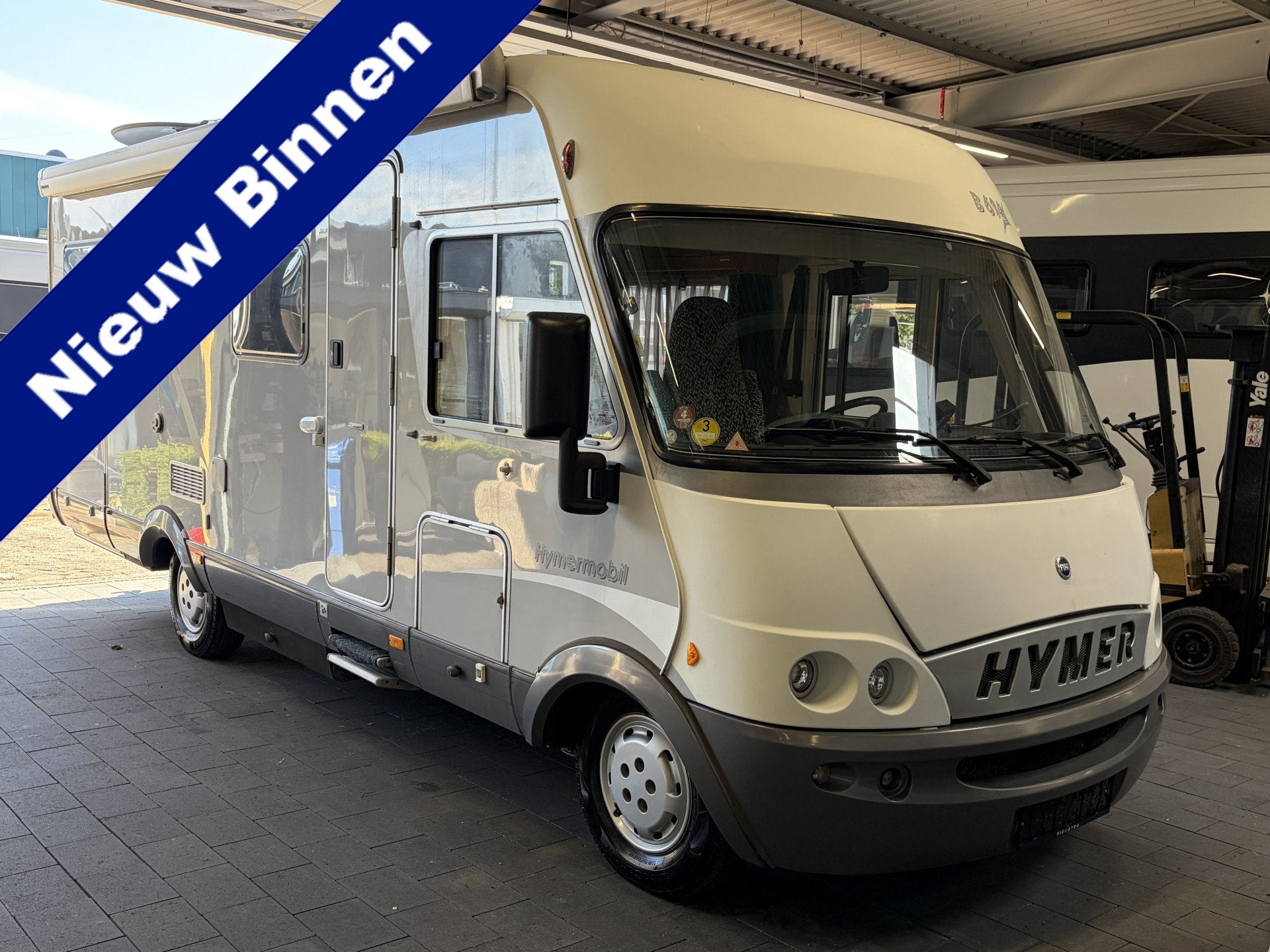 Hymer B 614 2.8 JTD E&P Levelsysteem Airco Grote Garage Trek, Caravans en Kamperen, Campers, Integraal, Galliersweg 39
5349AT  OSS, NL