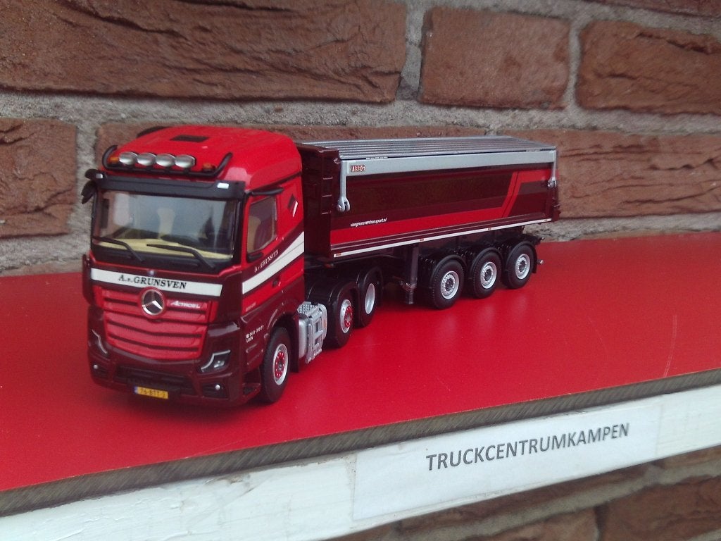 WSI  Mercedes  Benz  Actros  van  A.  van  Grunsven.