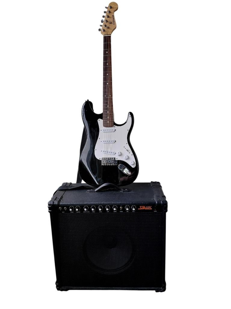 Electrische gitaar C Giant met versterker, Muziek en Instrumenten, Gebruikt, Met versterker, Solid body, Ophalen