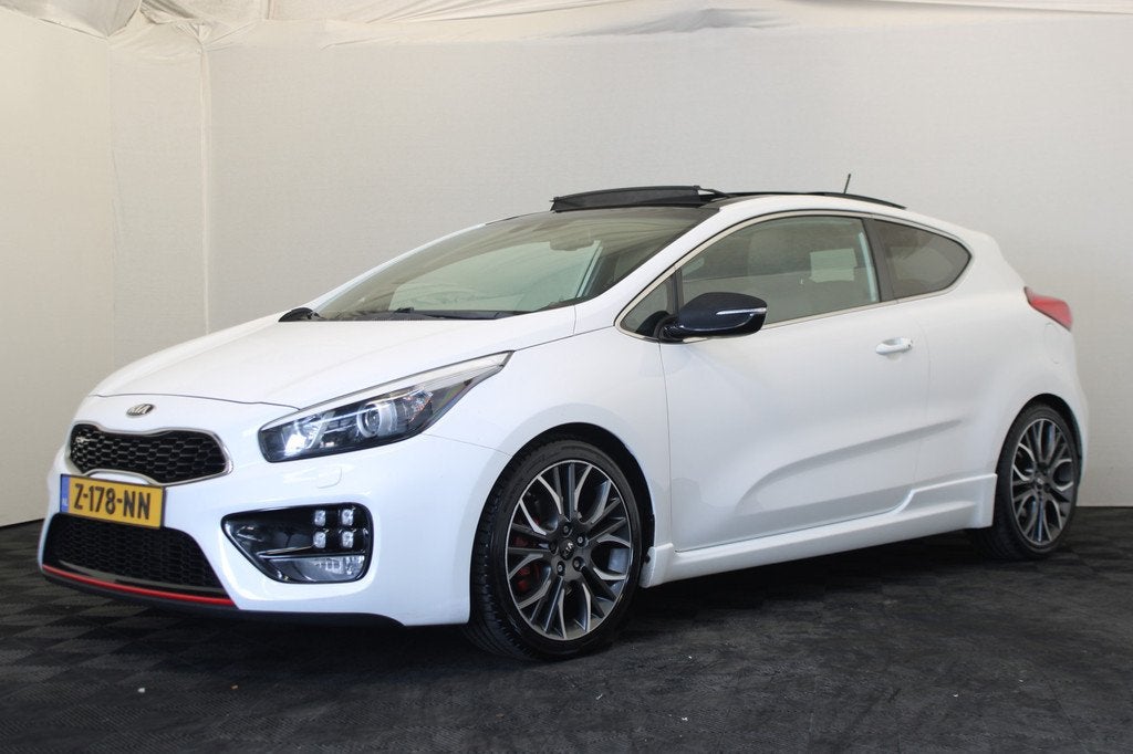 Kia pro_cee'd 1.6 GT |Pano|Stoel/Stuur verw.| (bj 2014), Auto's, Kia, Voorwielaandrijving, Euro 5, Gebruikt, 4 cilinders