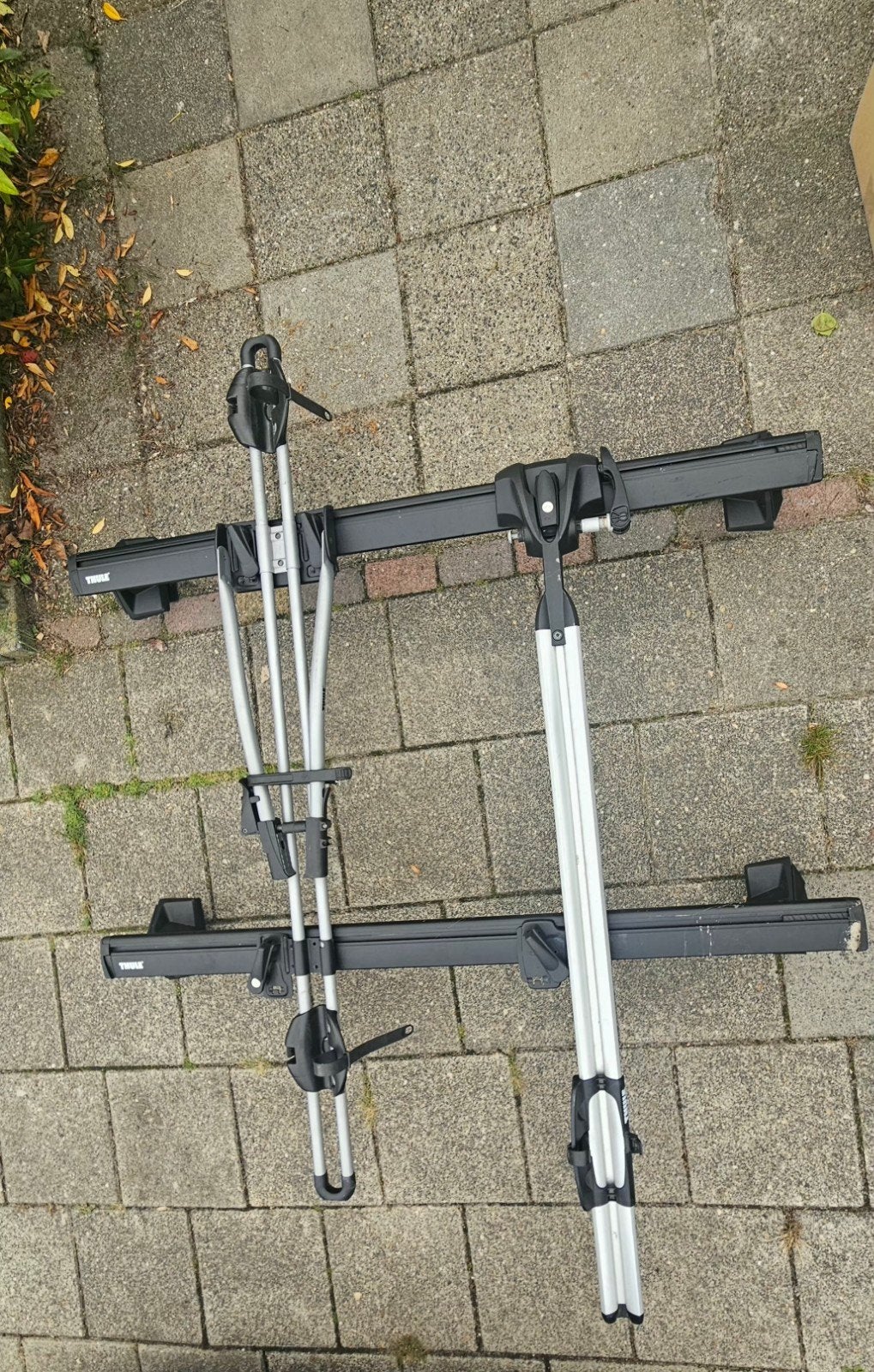 Thule WingBar dakdragerset met 2 fietsendragers, Ophalen, Zo goed als nieuw