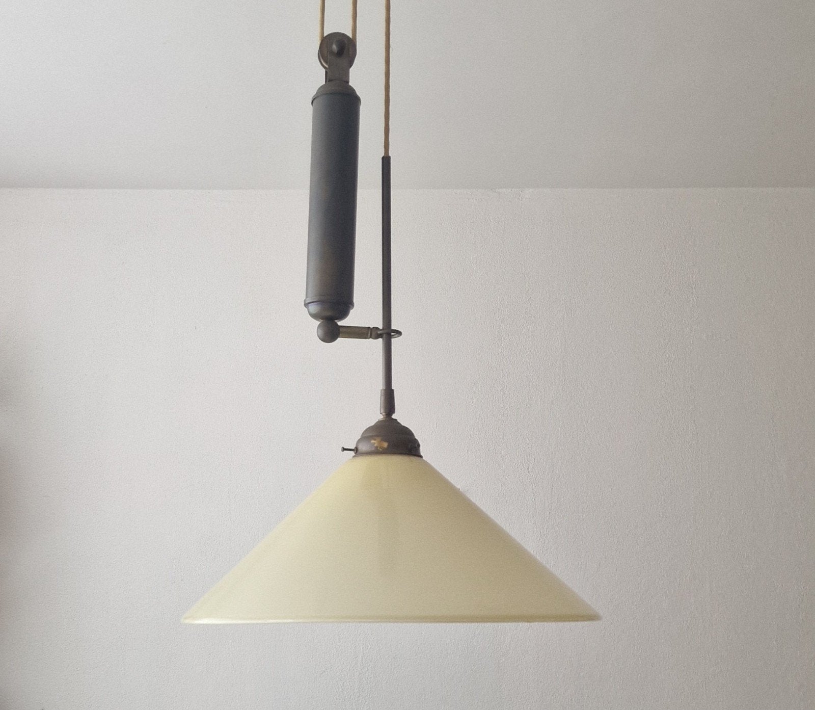 plafondlamp met katrol, Huis en Inrichting, Gebruikt, E27 (groot), Glas, Antiek