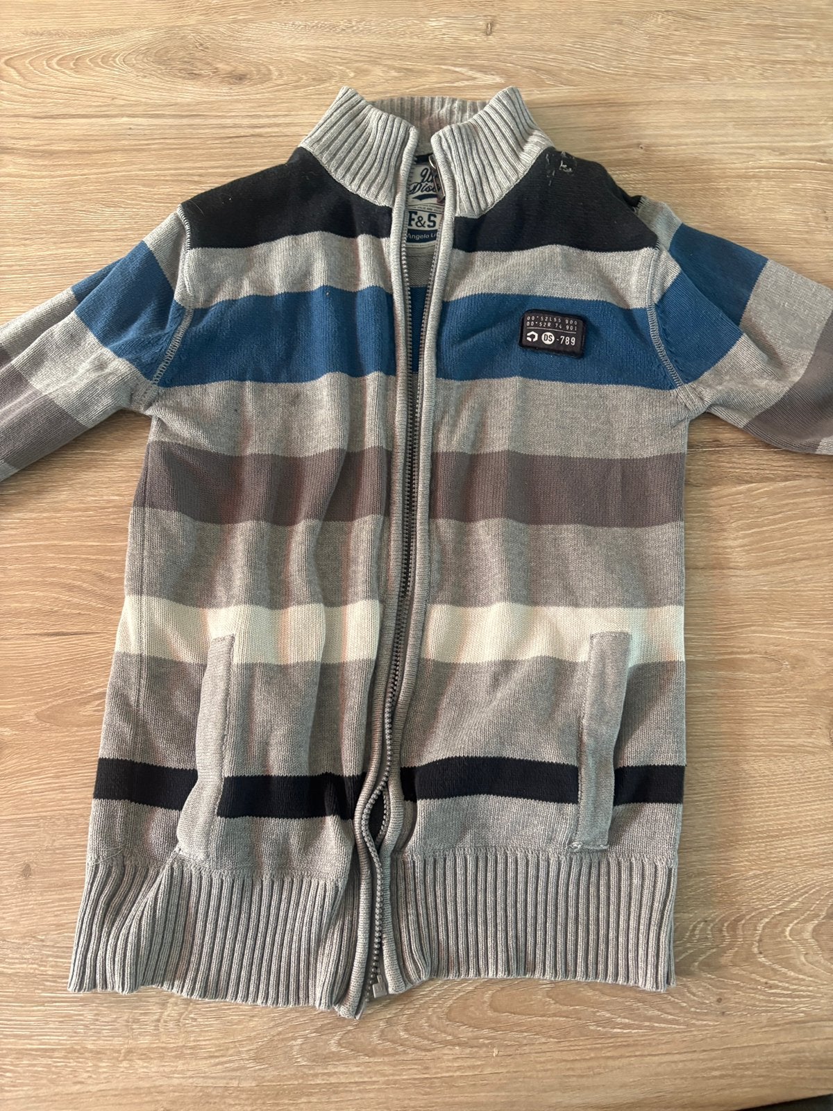 GEZOCHT: Angelo Litrico vest maat M of L, Kleding | Heren, Truien en Vesten, Ophalen of Verzenden, Zo goed als nieuw, Zwart