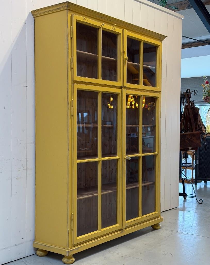 Buffetkast, Gele kast, Grote kast, Wandkast, Vintage kast, Ophalen of Verzenden