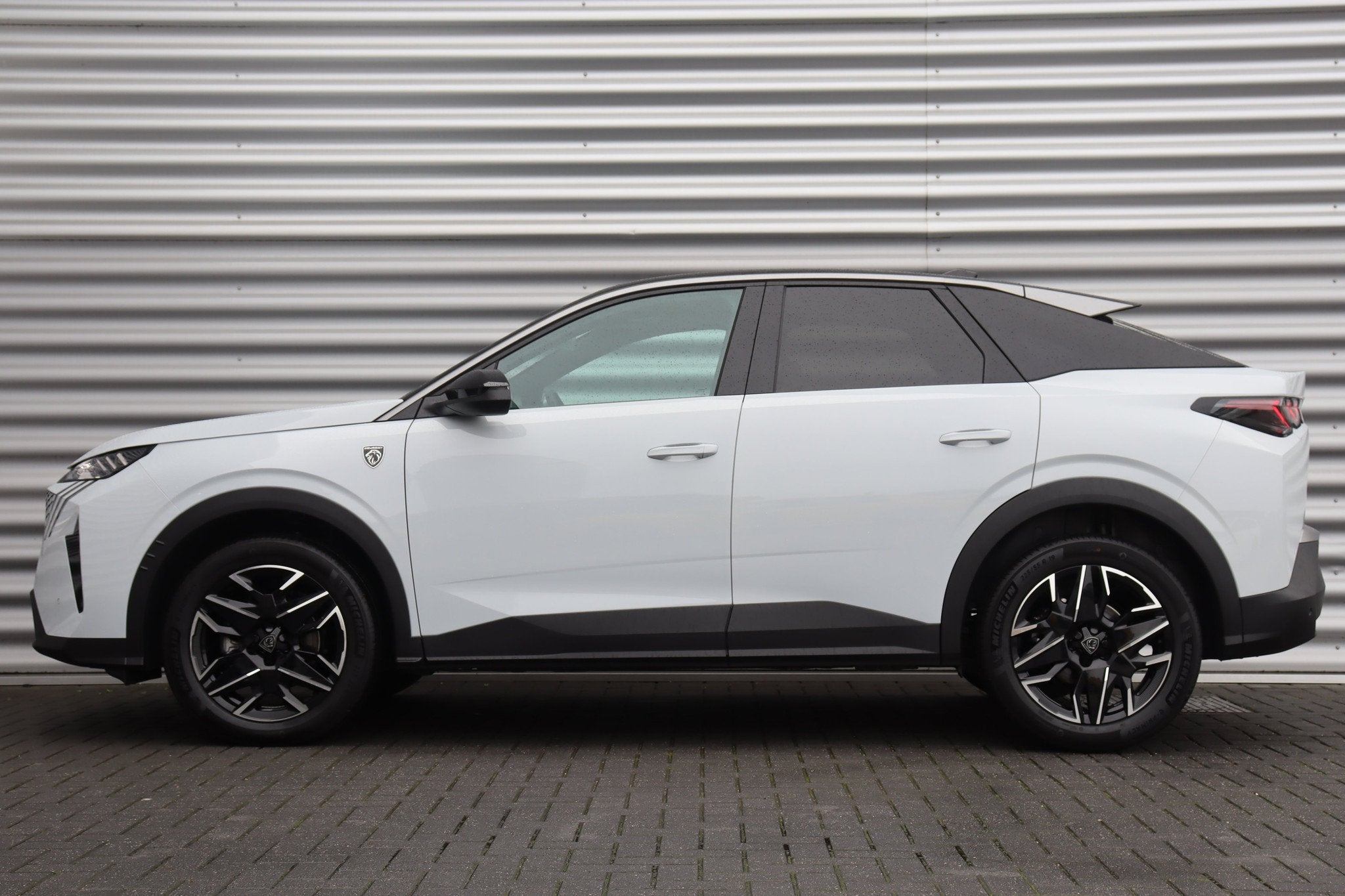 Peugeot 3008 1.2 HYBRID 145PK GT AUTOMAAT, Gebruikt, 1199 cc, Wit, Origineel Nederlands