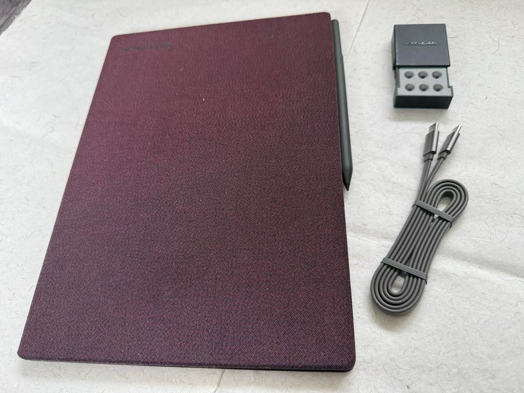 Remarkable Paper Pro met Book Folio en Marker Plus, Ophalen, Zo goed als nieuw
