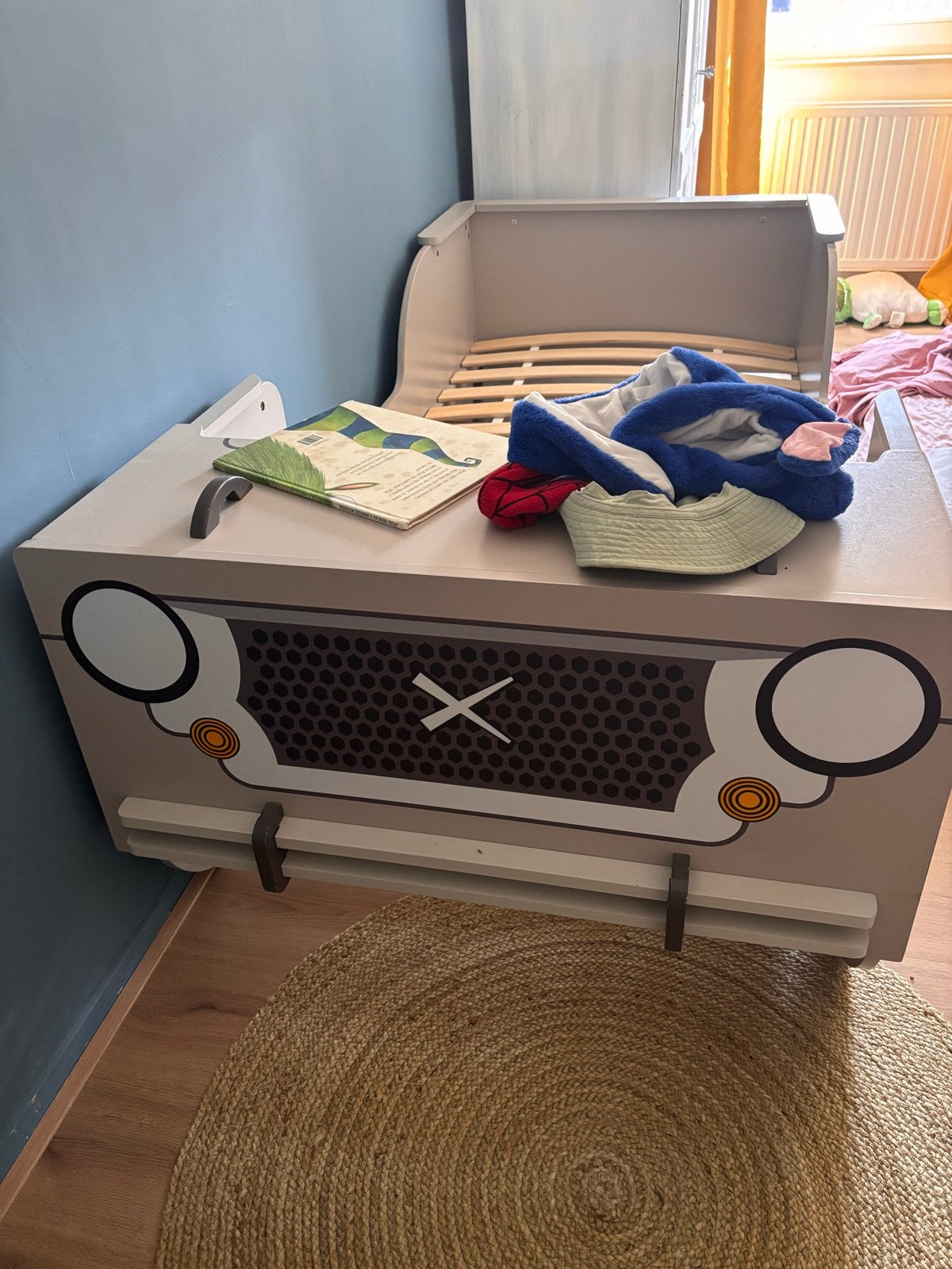 Kinderbed in de vorm van een auto - Zo goed als nieuw, Ophalen, 70 tot 85 cm, Zo goed als nieuw, Lattenbodem