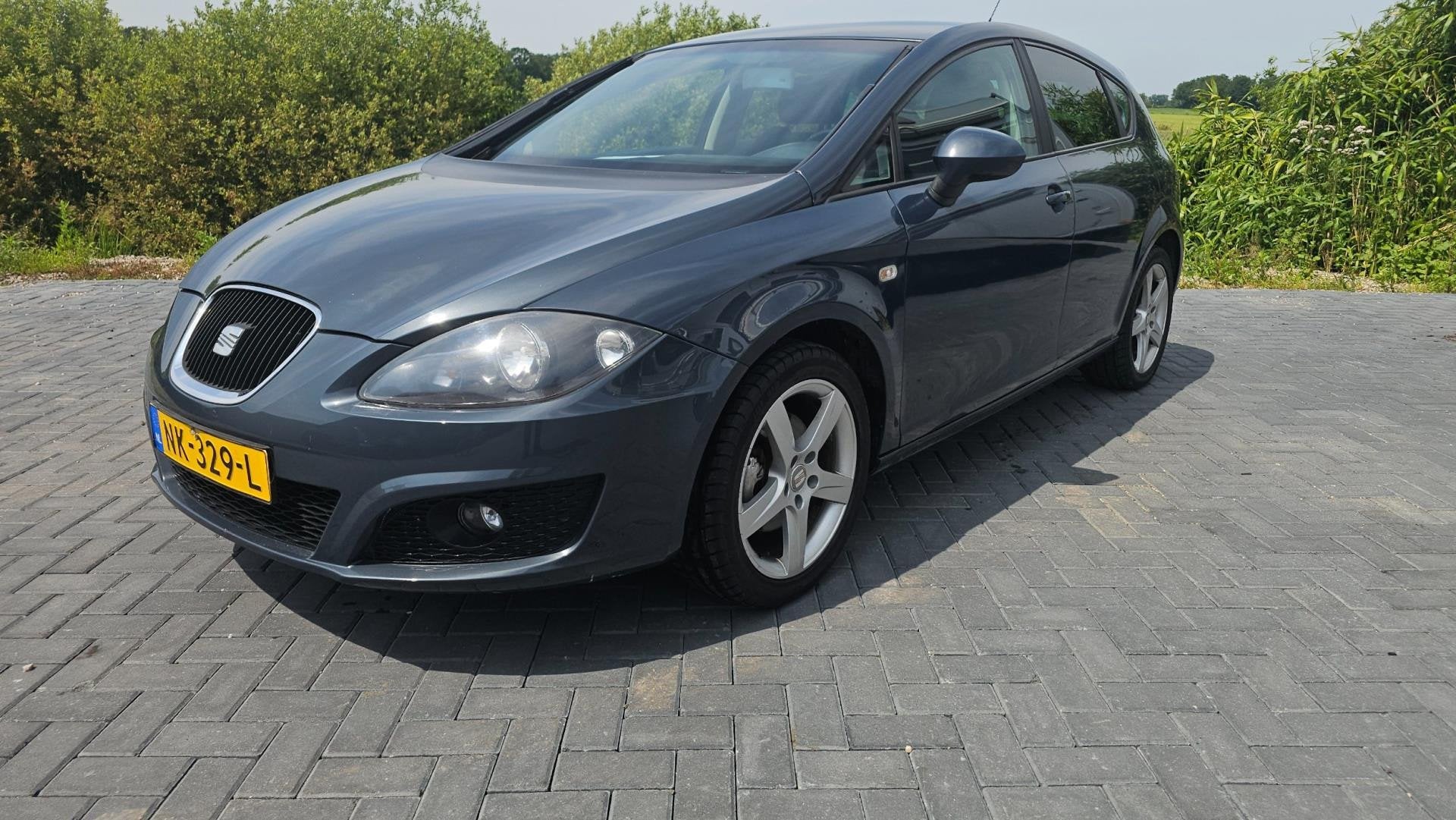 Seat Leon 1.4 TSI Sport nieuwe APK!, 1224 kg, Multifunctioneel stuurwiel, Gebruikt, Zwart