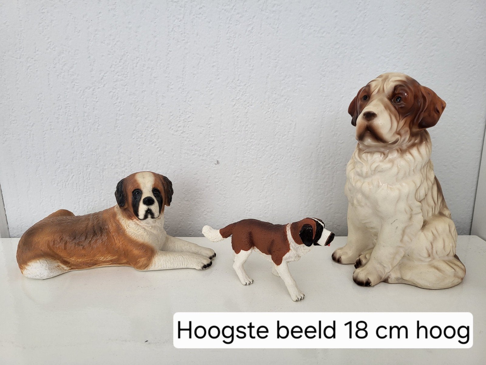 Set van 3 Sint Bernard honden beeldjes, Ophalen of Verzenden, Zo goed als nieuw, Dier