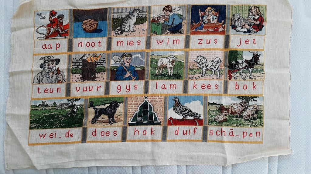 Geborduurd Aap Noot Mies plankje - Vintage Wanddecoratie, Ophalen of Verzenden, Gebruikt, Handborduren, Overige typen