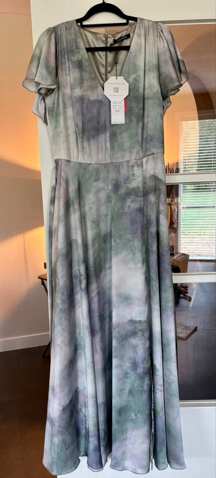 Swing jurk maat 44/46, nieuw met kaartjes, Kleding | Dames, Maat 46/48 (XL) of groter, Nieuw, Ophalen of Verzenden, Onder de knie