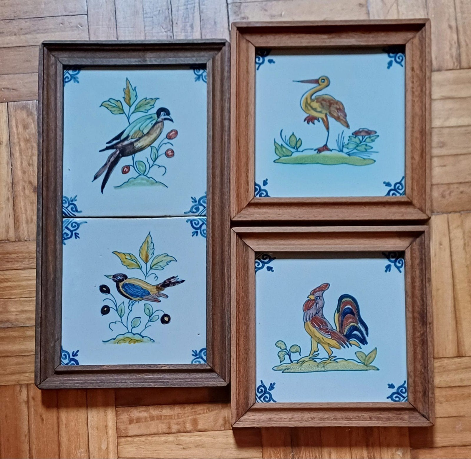 Set van 4 handgeschilderde Makkum tegeltableaus met vogels, Ophalen of Verzenden