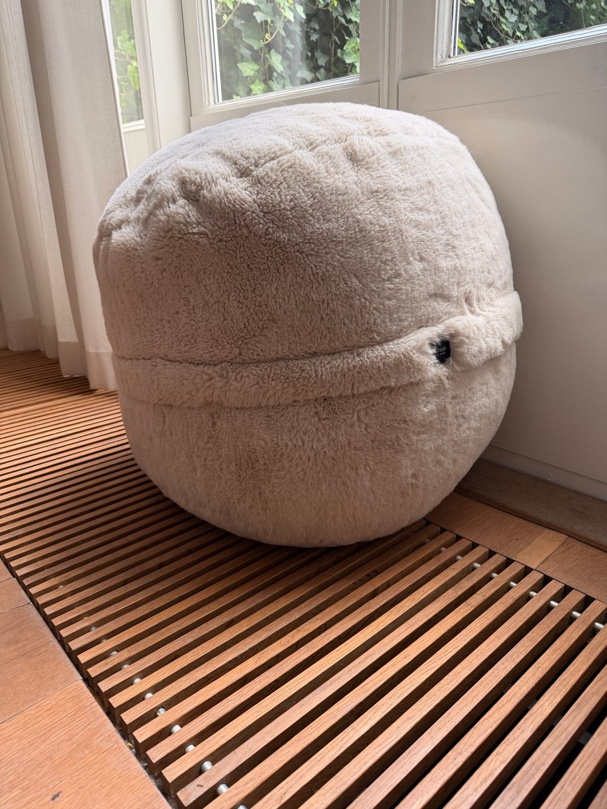 Vetsak footsack - Comfortabel fluffy en Stijlvol, Ophalen, Rond, Zo goed als nieuw, 75 tot 100 cm