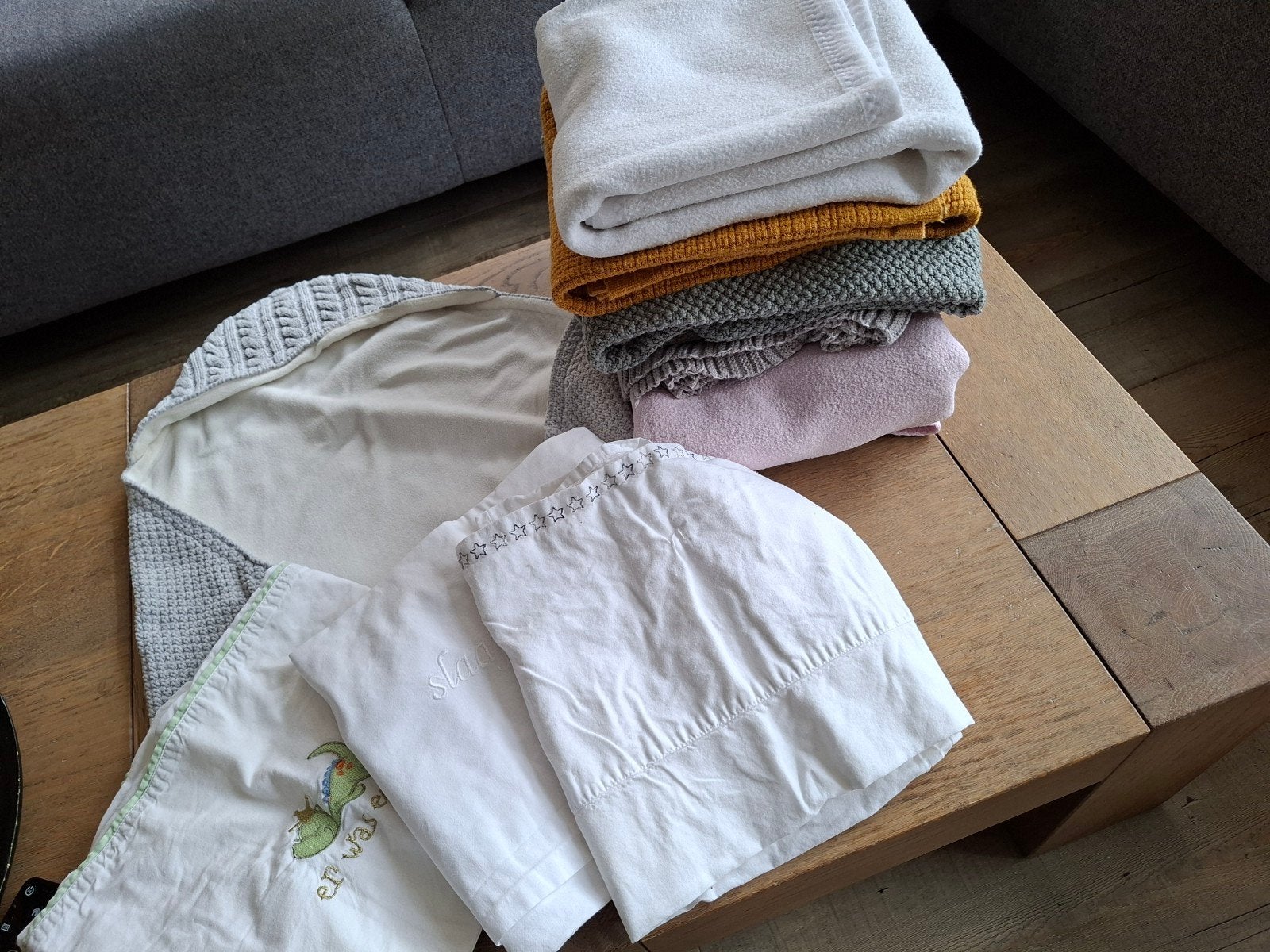 Wiegdekens en lakens + Maxi Cosi deken, Gebruikt, Beddengoedset, Ophalen of Verzenden, Prénatal